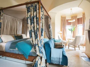 The Ivy Hotel