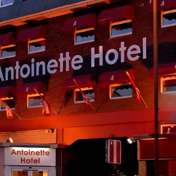 Antoinette Hotel Wimbledon Отели рядом с достопримечательностью «Парк Уимблдон-Коммон»