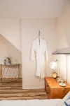 High end studio tailored to the business traveler