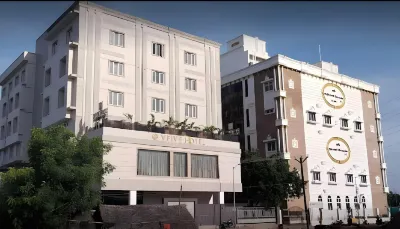 V Five Hotel Các khách sạn ở Kattankulathur