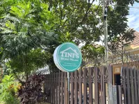 Tini's Guest House Malang Mitra RedDoorz Hôtels à : Klojen