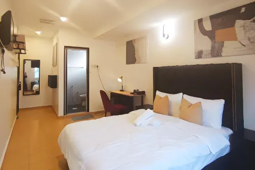 Rentio Hotel Co- Living Concepts Lunas Kulim Hotel di Keladi