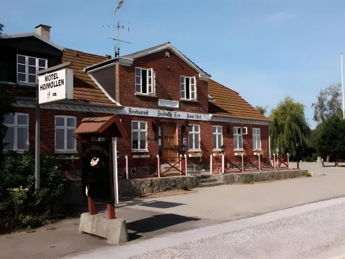 Motel Højmølle Kro Hotels in Vaeggerlose