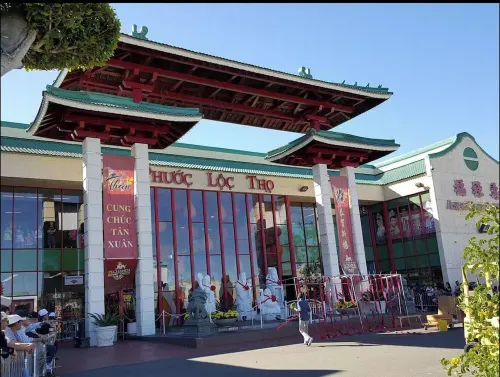 Modern Family Haven - Minutes from Disney Magic/Knotts and Saigon