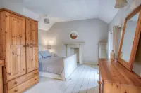 Woodcocks House - 3 Bedroom Holiday Home - Kilgetty