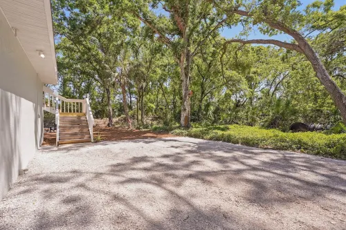 Coastal Hideaway: 2/1 guest house close to UTC! Các khách sạn ở Sarasota County