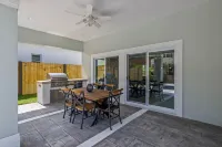 Welcome to Casa Rio, our spacious house in scenic Jensen Beach!