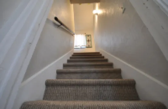 Comfy Rustic Retreat 2 Blocks from Mayo Hospital and Bethany College.