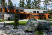 Zagorodnyj Hvoya V Gorah Hotel Hotels near Dom Perevertysh