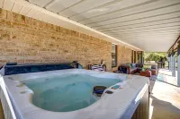 5-Bedroom Granbury Home with Hot Tub and Outdoor Games