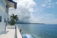 Rockwalled Adventure Resort by Hiverooms Hotels in Argao