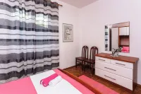 Apartments Lina