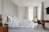 Domaine de Rochebois & Spa Nuxe Hotel a Cenac-et-Saint-Julien