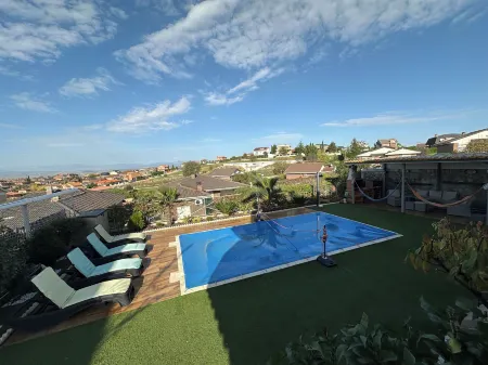 Habitacion Monteazul Отели в г. Гвадалахара