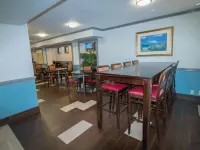 Sweet Dream Inn - University Park - parking