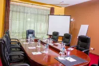 Karen Inn & Suites