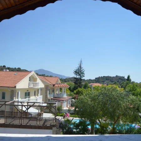 Erasmus Apart Hotel