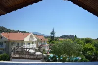 Erasmus Apart Hotel - con vistas a la montaña