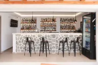 Naxos Earth Suites - bar