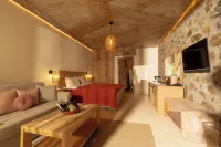 Izz Getaway - Adults Only