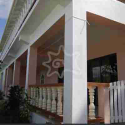 Immaculate 3 Bed Villa Overlooking Admiralty Bay Hotel Exterior