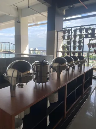 Daima Suites Margonda Отели рядом с достопримечательностью «University of Indonesia»