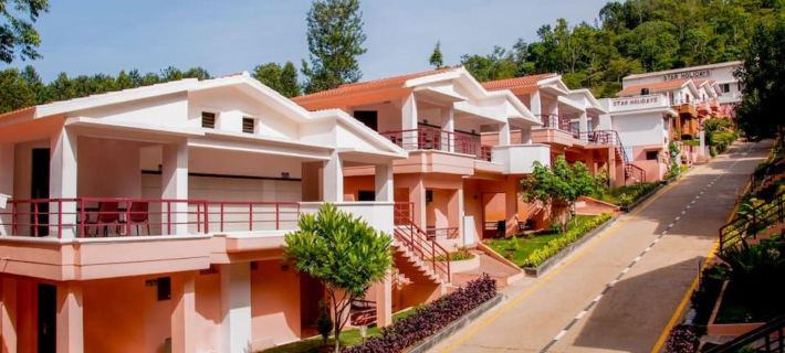 Tgi Star Holidays Yercaud Hoteles en Salerno