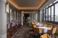 Radisson Hotel and Convention Centre OR Tambo Airport - breakfast