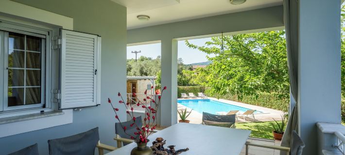 Villa Nefeli with Private Pool by Konnect Hotels in Feakes