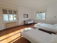 Dock Bay Lodge Hostel