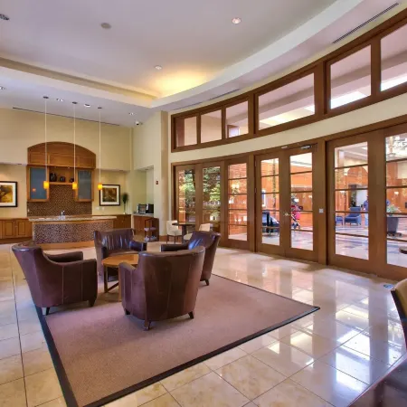 Comfortable 2BR Stay in Crystal City