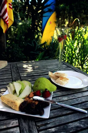 Smith Beach Getaways Beachwood Garden Studio