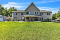 Green Goose Lodge - Studio Apt Sleeps 4 Condo Hotels in Edinboro