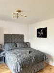 East London 1-Bed Apt Sleeps 2 with Parking 윌리엄 모리스 갤러리 주변 호텔