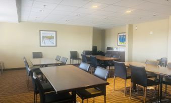 Microtel Inn & Suites by Wyndham Whitecourt
