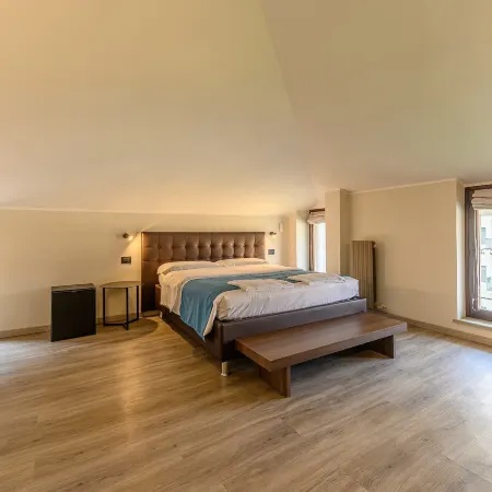 Hotel & Apartments " Perpoin " Отели в г. Салуццо