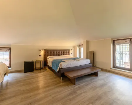 珀坡因酒店 薩盧佐酒店