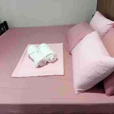 Len's Den - Flat in Pasay City Mall of Asia Manila Rooms
