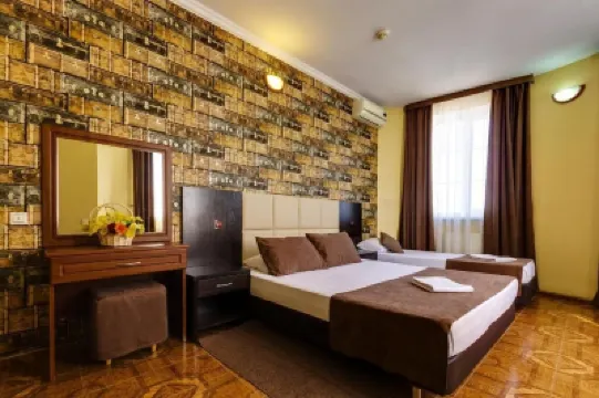 Marton Lion Hotel Hotels in 