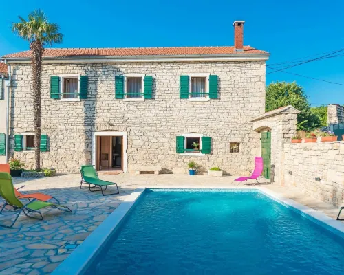 Villa Petrovi Dvori ZadarVillas Hotels in Buković