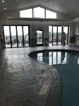 Sleep Inn & Suites Belmont - St. Clairsville - С бассейном
