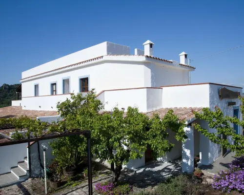 Turismo Rurale Belvedere Pradonos Hotels in Dorgali