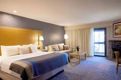 Riverhouse Lodge Hotels near Mockingbird Gallery