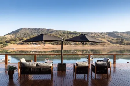 Noah Hotel Capitolio Отели рядом с достопримечательностью «Paraiso Perdido»