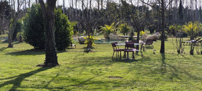 le mas des cerisiers Hotels in Avignon