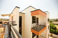 1 Bed Furnished Apt - Wifi Aircon Parking Hotels near Aci Abeka Lapaz Branch