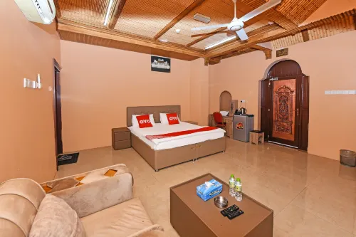 OYO 139 Al Ghadeer Hotel Apartments - parking