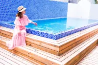 Xen Midu Hotels in Meedhoo