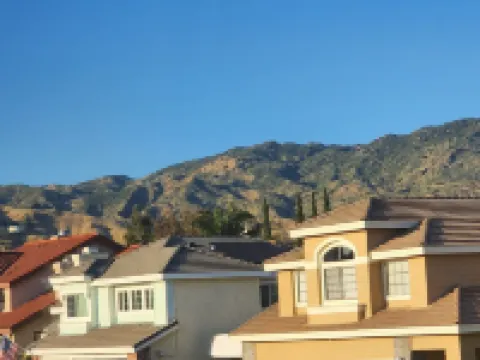 Cse Property Group Hotels in Simi Valley