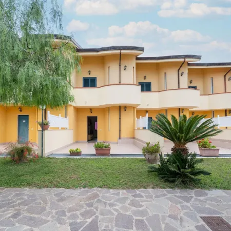 Villa in Paestum Near the Beach